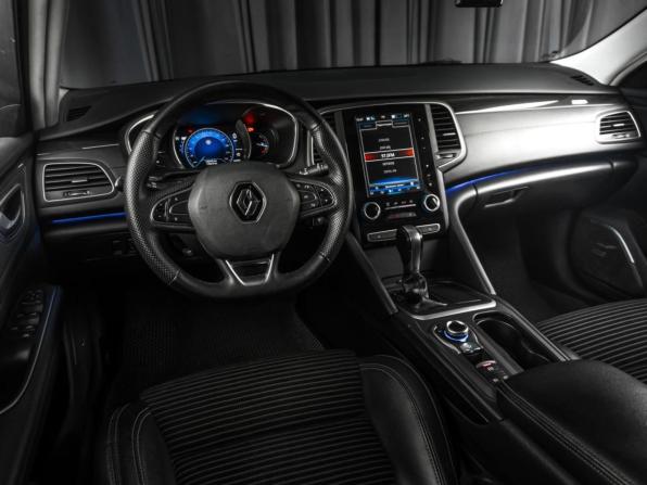 Renault Talisman I с пробегом 2018 года, цена 1 549 000 рублей, 158142 км, седан, Автокод Объявления