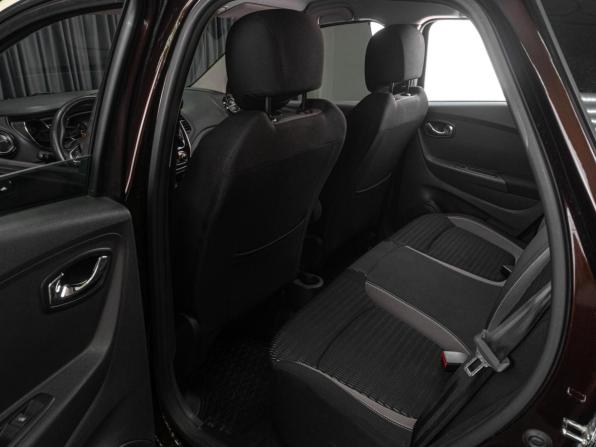 Renault Kaptur I с пробегом 2016 года, цена 1 340 000 рублей, 74423 км, внедорожник, Автокод Объявления
