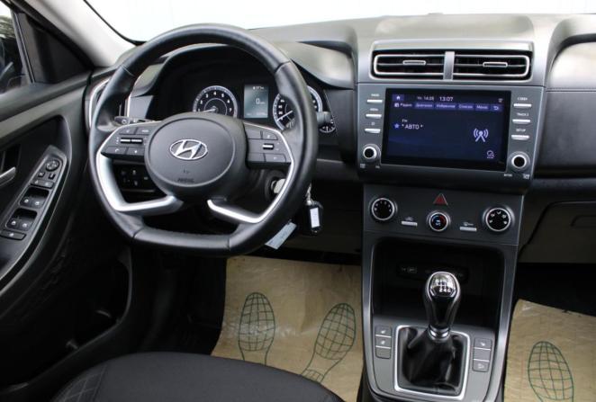 Hyundai Creta II с пробегом 2022 года, цена 2 200 000 рублей, 57175 км, внедорожник, Автокод Объявления