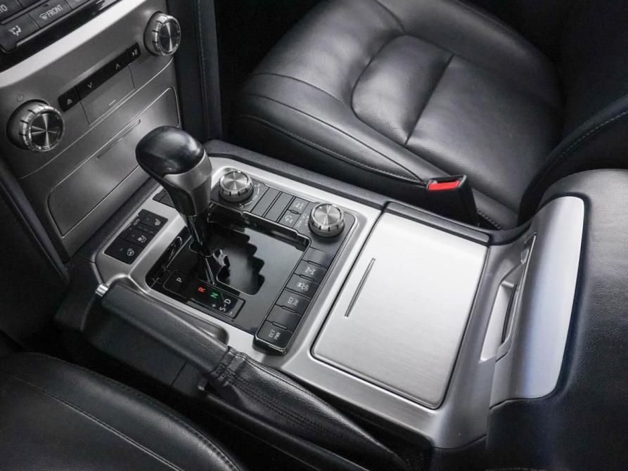 Toyota Land Cruiser 200 Series Рестайлинг 2 Москва  - изображение 21