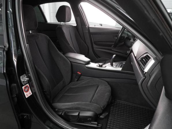 BMW 3 серии VI (F3x) Рестайлинг с пробегом 2015 года, цена 2 544 000 рублей, 64971 км, седан, Автокод Объявления