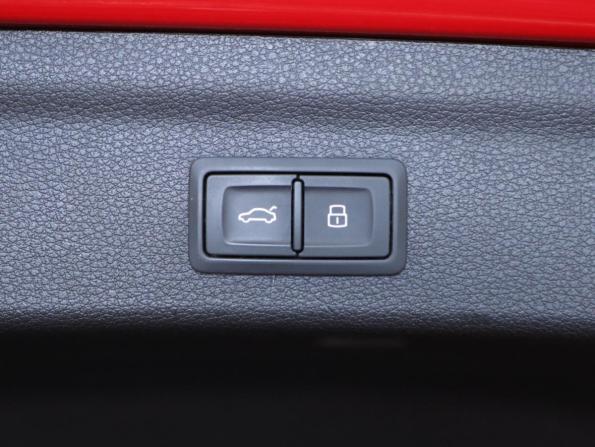 Audi Q3 II (F3) с пробегом 2019 года, цена 3 175 000 рублей, 70200 км, внедорожник, Автокод Объявления
