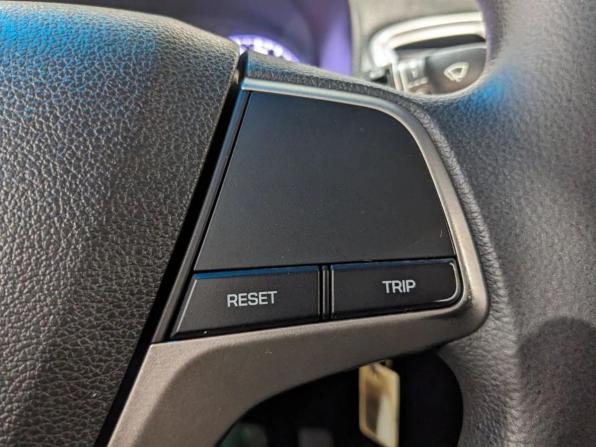 Hyundai Solaris II с пробегом 2019 года, цена 1 260 000 рублей, 70500 км, седан, Автокод Объявления