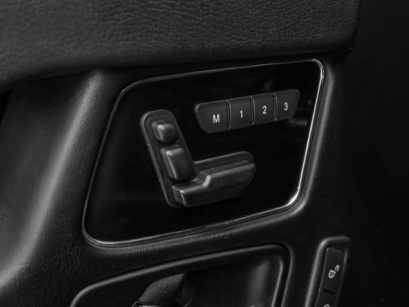 Mercedes-Benz G-Класс AMG I (W463) Рестайлинг 2 с пробегом 2015 года, цена 5 684 580 рублей, 139123 км, внедорожник, Автокод Объявления