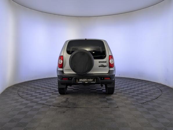 Chevrolet Niva I Рестайлинг с пробегом 2017 года, цена 790 000 рублей, 72838 км, внедорожник, Автокод Объявления