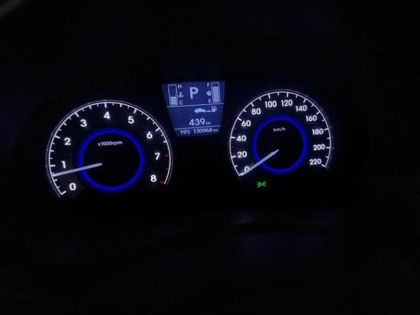 Hyundai Solaris I Рестайлинг с пробегом 2014 года, цена 950 000 рублей, 130965 км, хэтчбек, Автокод Объявления