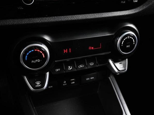Kia Rio IV с пробегом 2017 года, цена 1 379 000 рублей, 114542 км, седан, Автокод Объявления