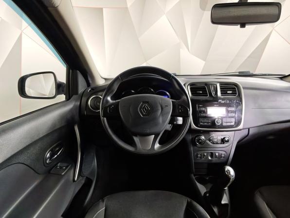 Renault Sandero II с пробегом 2017 года, цена 891 000 рублей, 96440 км, хэтчбек, Автокод Объявления