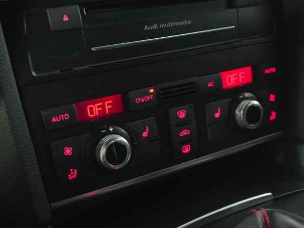 Audi Q7 I (4L) Рестайлинг с пробегом 2010 года, цена 1 499 000 рублей, 223928 км, внедорожник, Автокод Объявления