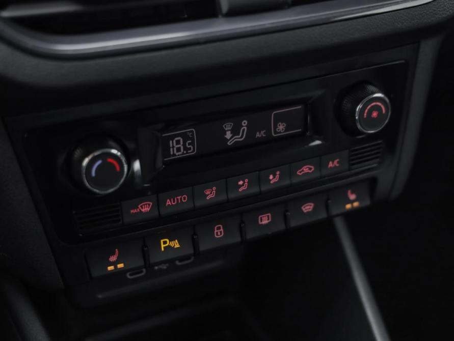 Volkswagen Polo VI Санкт-Петербург  - изображение 16