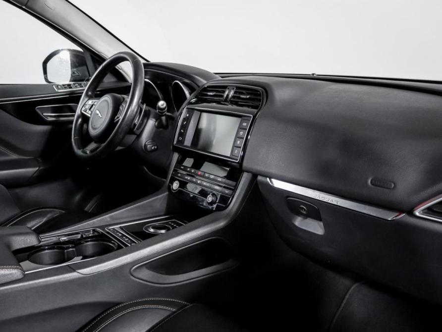 Jaguar F-Pace I Москва  - изображение 9