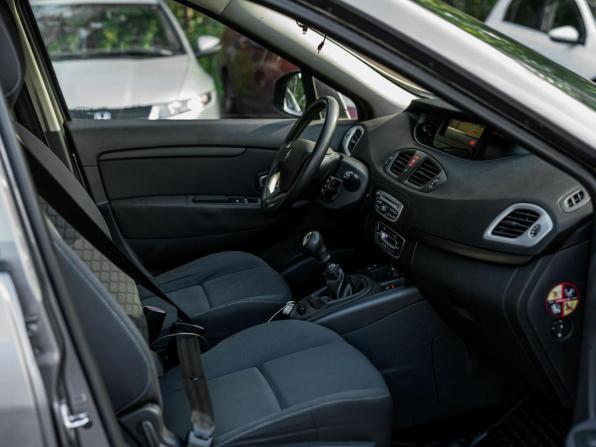 Renault Scenic III с пробегом 2010 года, цена 470 000 рублей, 268478 км, минивэн, Автокод Объявления