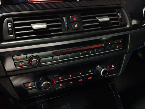 BMW 5 серии VI (F10/F11/F07) Рестайлинг с пробегом 2015 года, цена 2 250 000 рублей, 154593 км, седан, Автокод Объявления