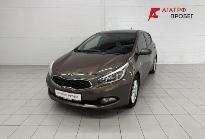 Kia Ceed II с пробегом 2012 года, цена 910 000 рублей, 256022 км, универсал, Автокод Объявления