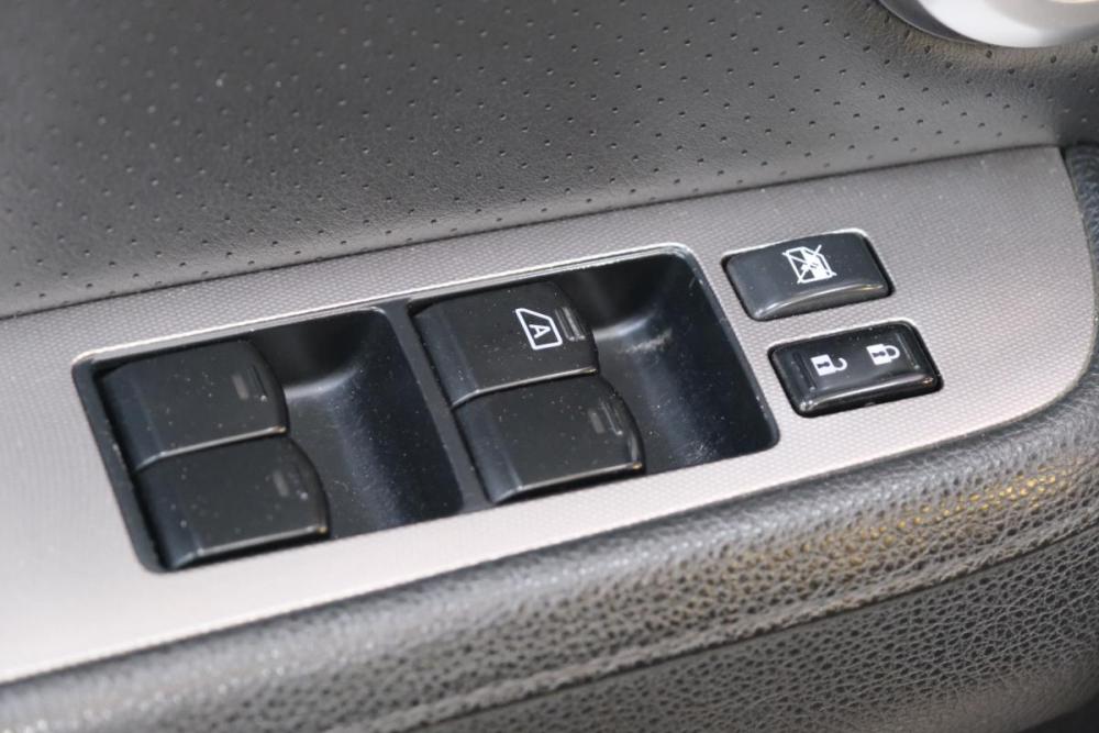 Nissan Tiida I Рестайлинг Омск  - изображение 9