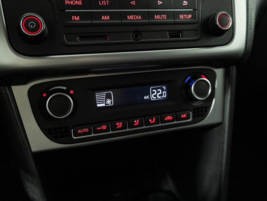 Volkswagen Polo V Рестайлинг Санкт-Петербург  - изображение 16