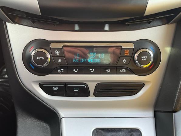 Ford Focus III с пробегом 2013 года, цена 750 000 рублей, 185986 км, седан, Автокод Объявления
