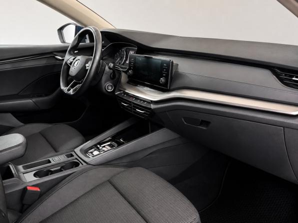 Skoda Octavia IV (A8) с пробегом 2021 года, цена 1 674 000 рублей, 160873 км, лифтбек, Автокод Объявления