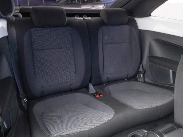 Volkswagen Beetle II (A5) с пробегом 2014 года, цена 1 397 520 рублей, 203895 км, хэтчбек, Автокод Объявления