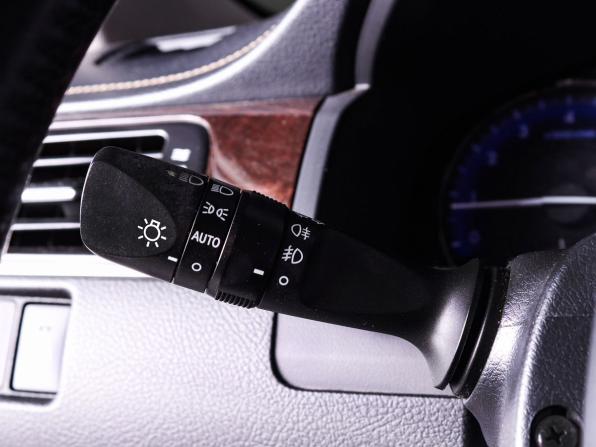 Toyota Camry VII (XV50) Рестайлинг с пробегом 2016 года, цена 2 130 000 рублей, 172000 км, седан, Автокод Объявления