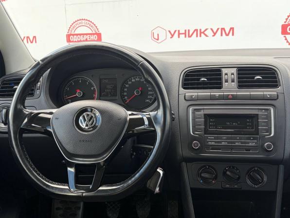 Volkswagen Polo V Рестайлинг с пробегом 2017 года, цена 879 000 рублей, 169891 км, седан, Автокод Объявления