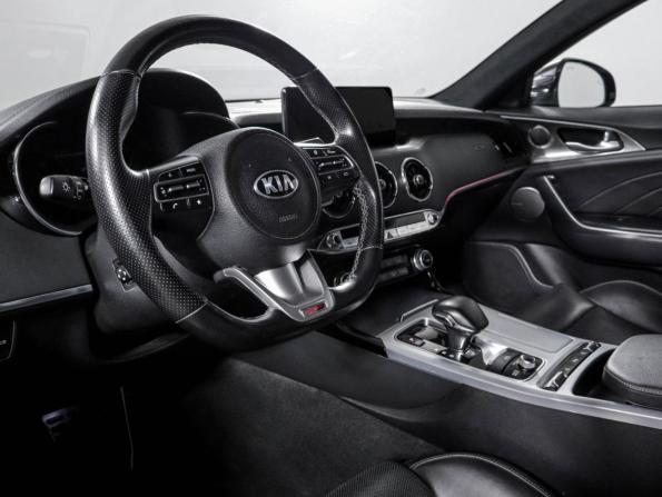 Kia Stinger I Рестайлинг с пробегом 2021 года, цена 2 699 000 рублей, 888888 км, лифтбек, Автокод Объявления