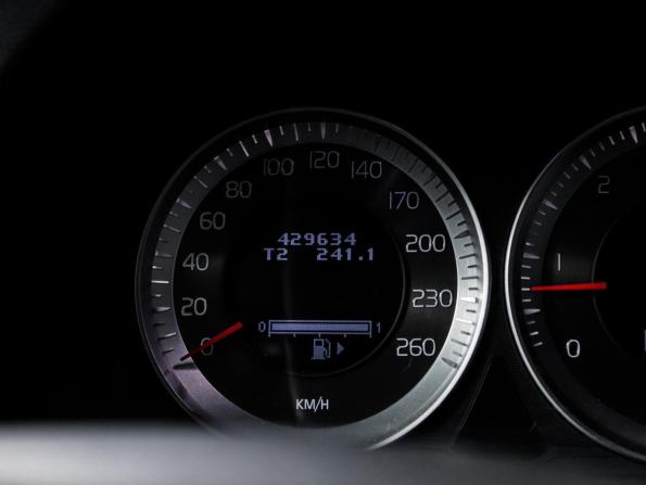 Volvo XC70 II с пробегом 2012 года, цена 1 200 000 рублей, 429633 км, универсал, Автокод Объявления