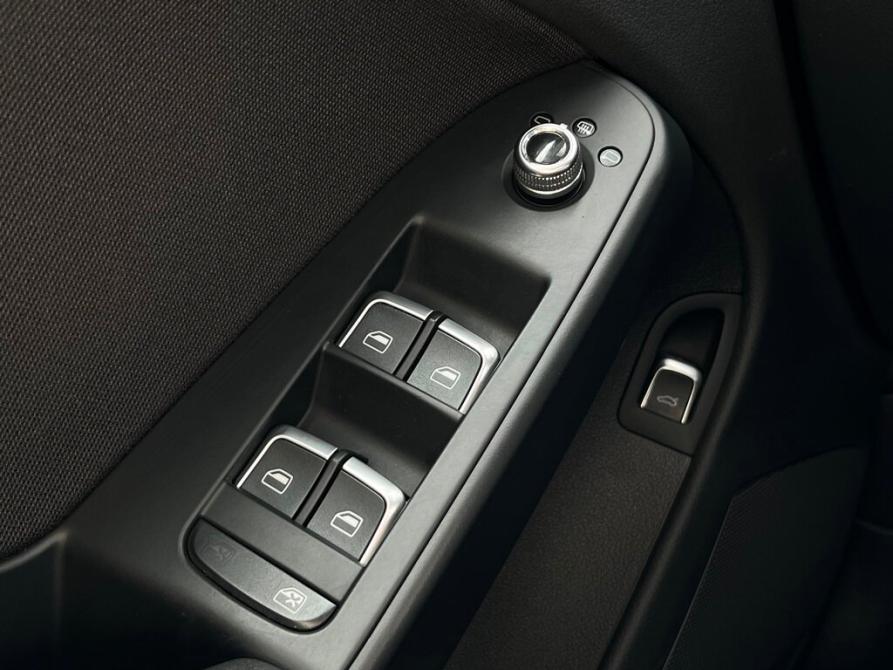 Audi A4 IV (B8) Рестайлинг Санкт-Петербург  - изображение 18
