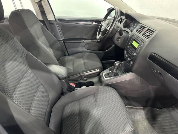 Volkswagen Jetta VI с пробегом 2013 года, цена 917 000 рублей, 194500 км, седан, Автокод Объявления