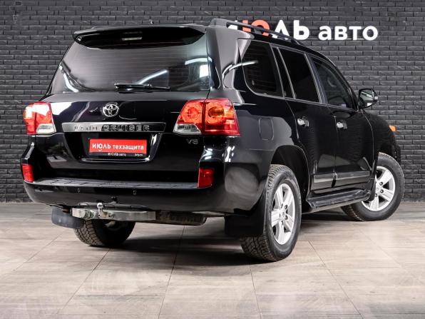 Toyota Land Cruiser 200 Series Рестайлинг 1 с пробегом 2015 года, цена 4 050 000 рублей, 293406 км, внедорожник, Автокод Объявления