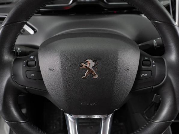 Peugeot 208 I Рестайлинг с пробегом 2019 года, цена 999 000 рублей, 64050 км, хэтчбек, Автокод Объявления