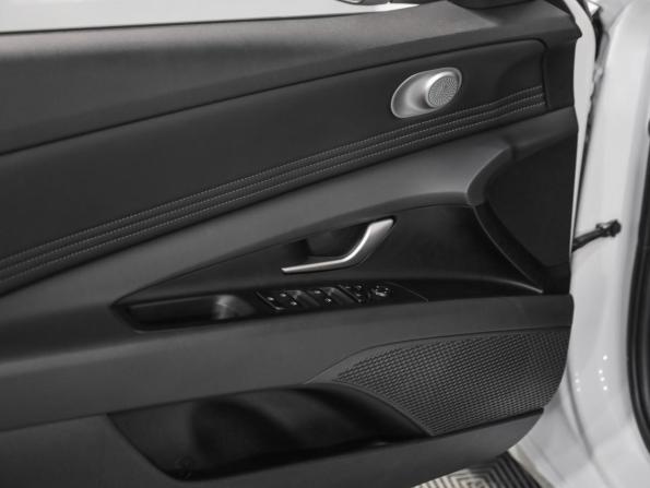 Hyundai Elantra VII (CN7) с пробегом 2023 года, цена 2 126 000 рублей, 29049 км, седан, Автокод Объявления