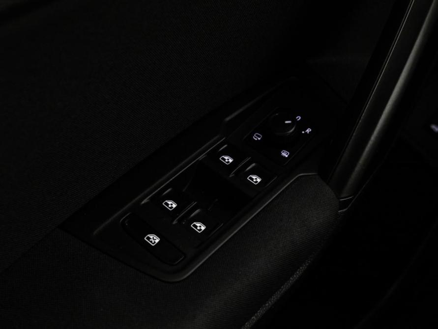 Volkswagen Tiguan II Санкт-Петербург  - изображение 17