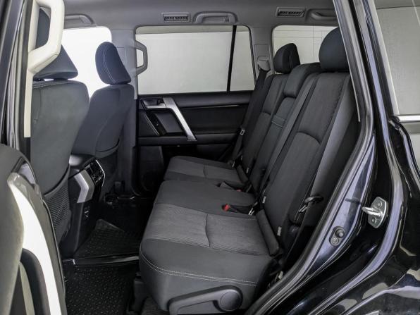 Toyota Land Cruiser Prado 150 Series Рестайлинг 2 с пробегом 2018 года, цена 4 556 500 рублей, 187476 км, внедорожник, Автокод Объявления