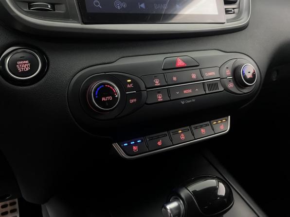 Kia Sorento III Prime с пробегом 2015 года, цена 2 049 000 рублей, 218748 км, внедорожник, Автокод Объявления