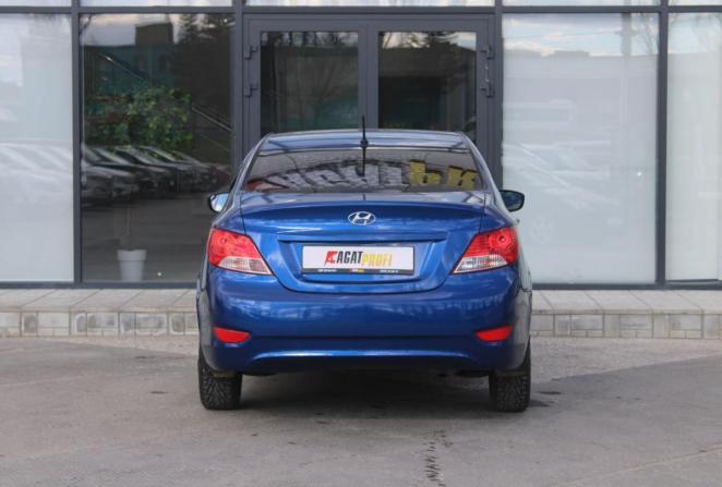 Hyundai Solaris I с пробегом 2013 года, цена 630 000 рублей, 308575 км, седан, Автокод Объявления