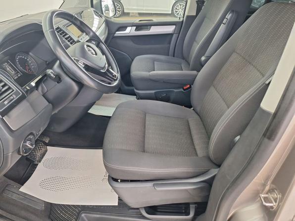 Volkswagen Multivan T6 с пробегом 2017 года, цена 3 150 000 рублей, 219714 км, минивэн, Автокод Объявления