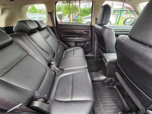 Mitsubishi Outlander III Рестайлинг 2 с пробегом 2016 года, цена 1 469 000 рублей, 309000 км, внедорожник, Автокод Объявления