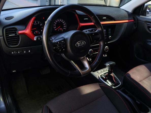 Kia Rio IV Рестайлинг с пробегом 2021 года, цена 1 850 000 рублей, 60061 км, хэтчбек, Автокод Объявления