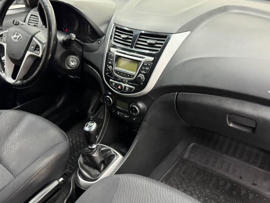 Hyundai Solaris I Ростов-на-Дону  - изображение 16
