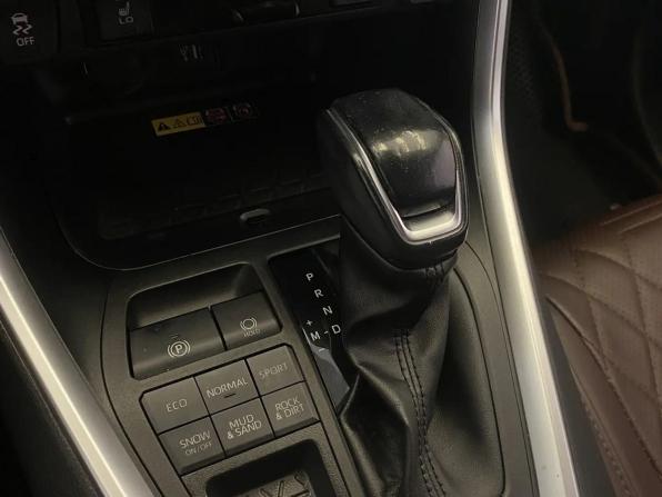 Toyota RAV4 V (XA50) с пробегом 2023 года, цена 3 650 000 рублей, 44421 км, внедорожник, Автокод Объявления
