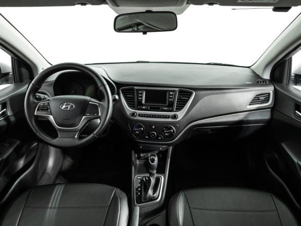 Hyundai Solaris II с пробегом 2017 года, цена 1 399 700 рублей, 67295 км, седан, Автокод Объявления