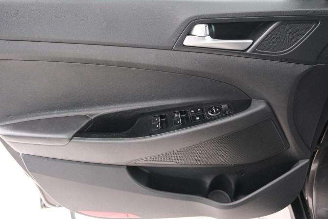 Hyundai Tucson III Рестайлинг с пробегом 2019 года, цена 2 249 000 рублей, 207000 км, внедорожник, Автокод Объявления
