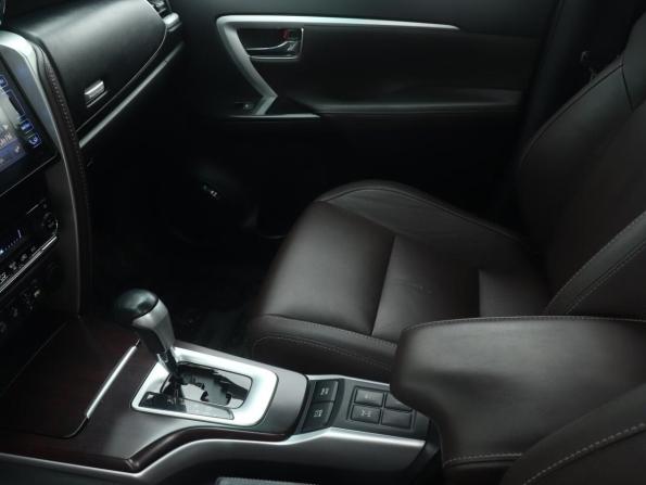 Toyota Fortuner II с пробегом 2017 года, цена 4 250 000 рублей, 46300 км, внедорожник, Автокод Объявления