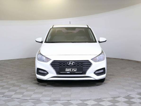 Hyundai Solaris II с пробегом 2017 года, цена 699 000 рублей, 247039 км, седан, Автокод Объявления