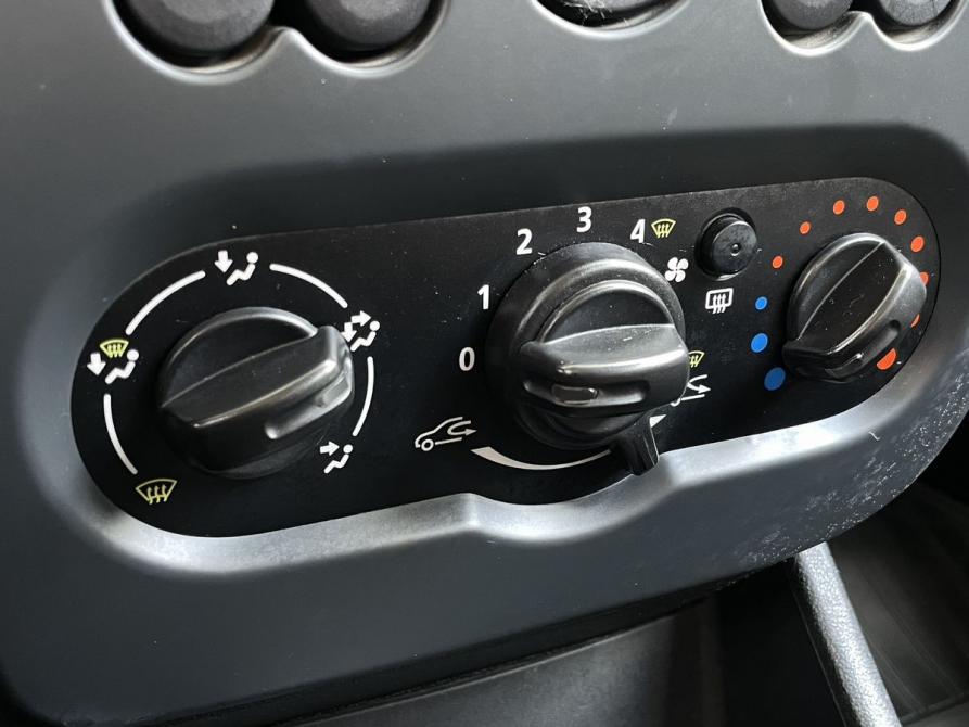 Renault Sandero I Екатеринбург  - изображение 18