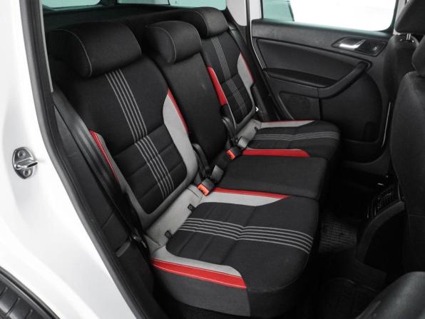 Skoda Yeti I Рестайлинг с пробегом 2017 года, цена 1 319 000 рублей, 211741 км, внедорожник, Автокод Объявления