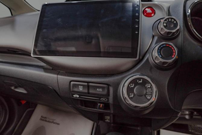 Honda Fit II с пробегом 2011 года, цена 969 000 рублей, 50000 км, хэтчбек, Автокод Объявления