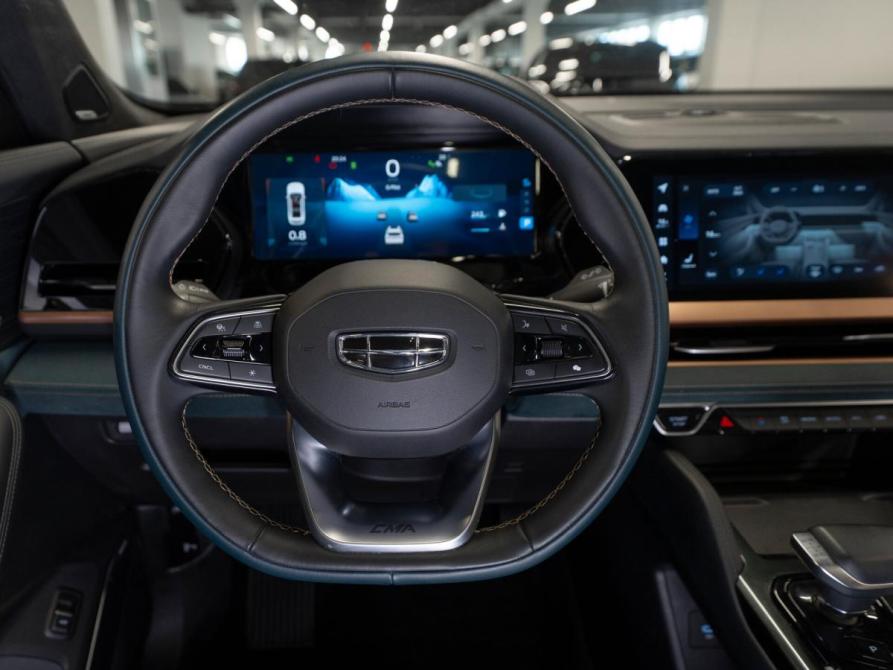 Geely Monjaro I Москва  - изображение 11