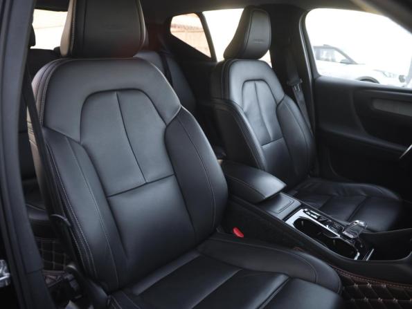 Volvo XC40 I с пробегом 2019 года, цена 2 759 000 рублей, 88567 км, внедорожник, Автокод Объявления